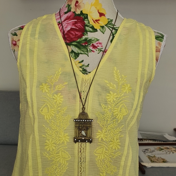 Birdcage Necklace - Picture 6 of 10